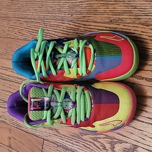 LaMelo Ball PUMA MB.01, SIZE 5 youth